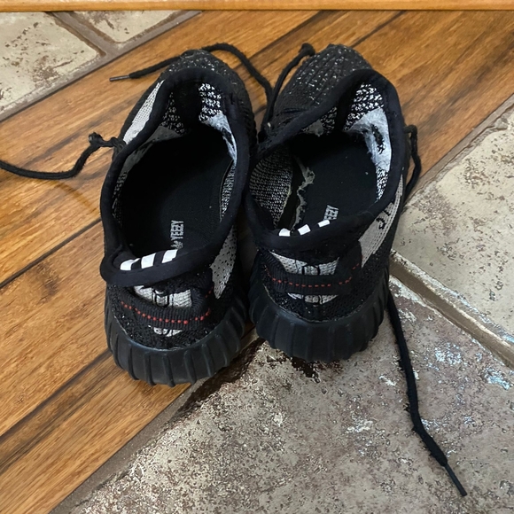 Addidas yeezy boost 350 - Picture 2 of 4